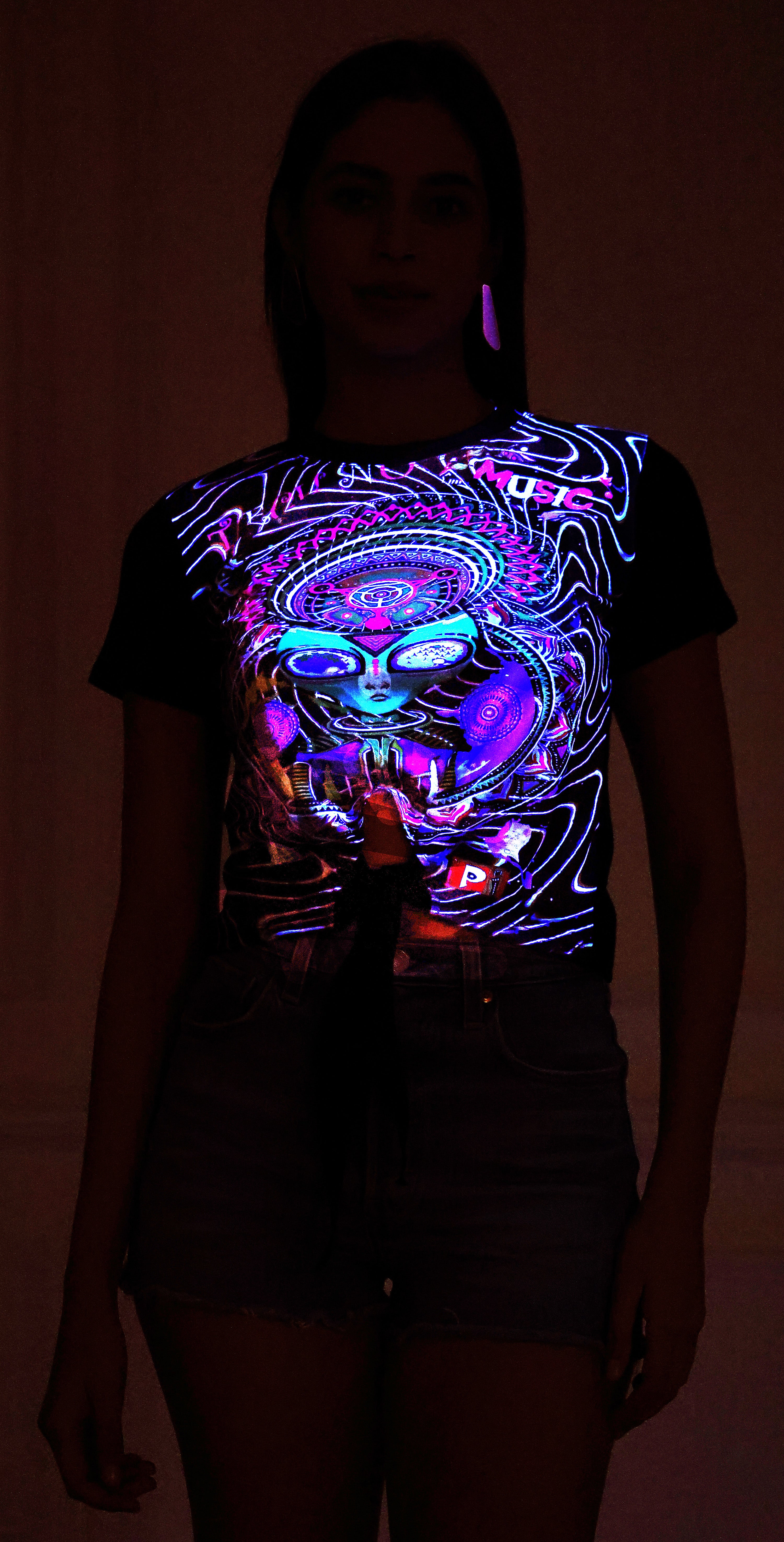 DJ Techno Alien | UV Reactive Crop Top | 210 GSM